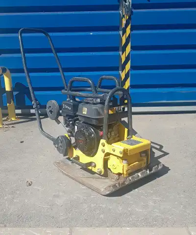 Vibrační deska Bomag BVP 18/45
