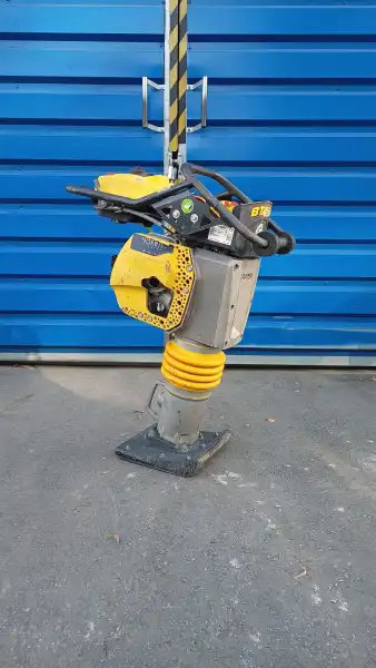 Vibrační pěch Bomag BT 65