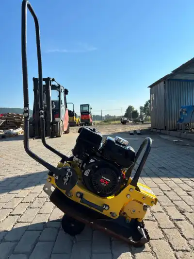 Vibrační deska Bomag BVP 18/45